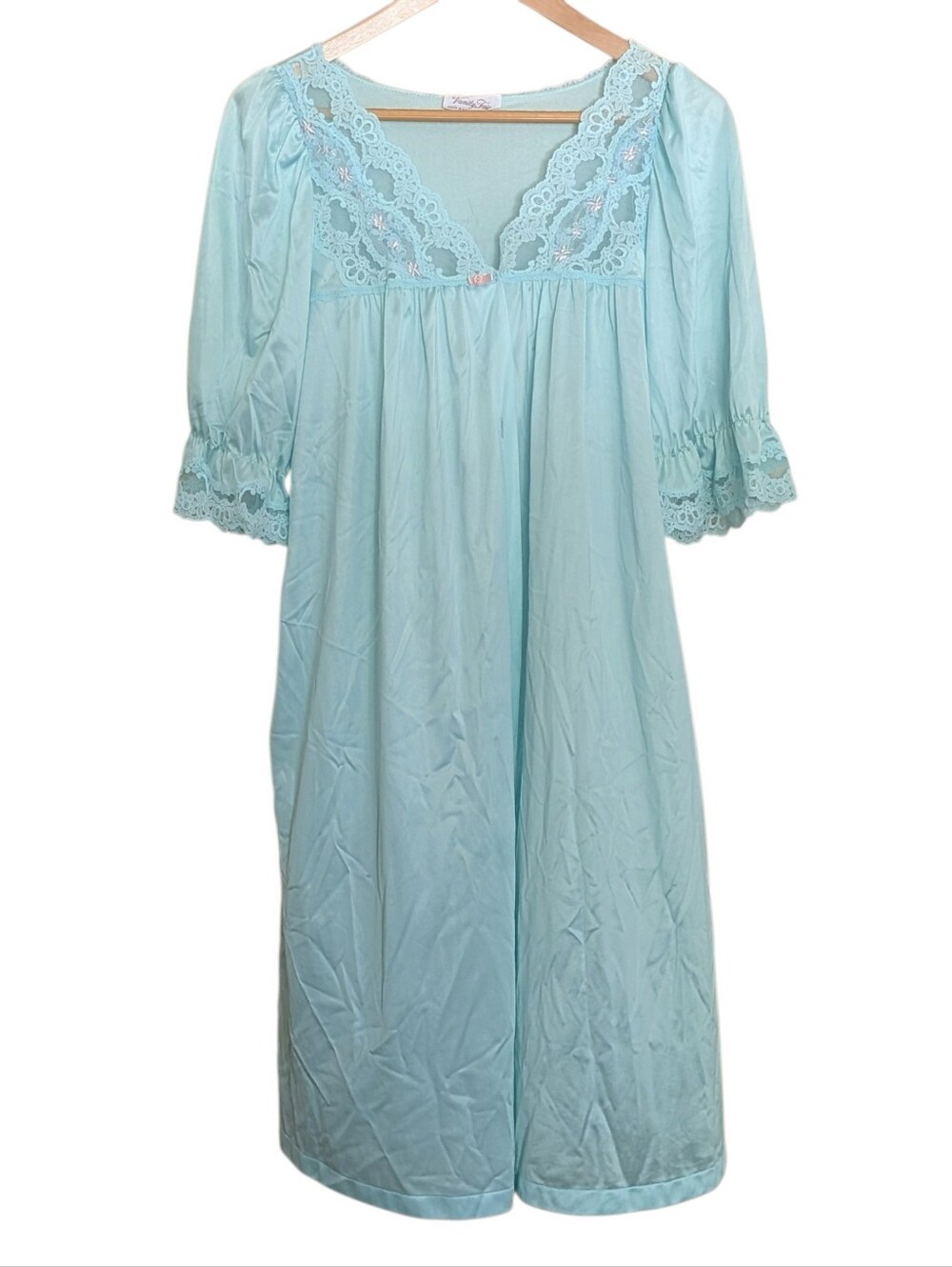 Vanity Fair Light Blue Lace-Trim Nightgown Robe Vintage Dressing Gown M Nylon
